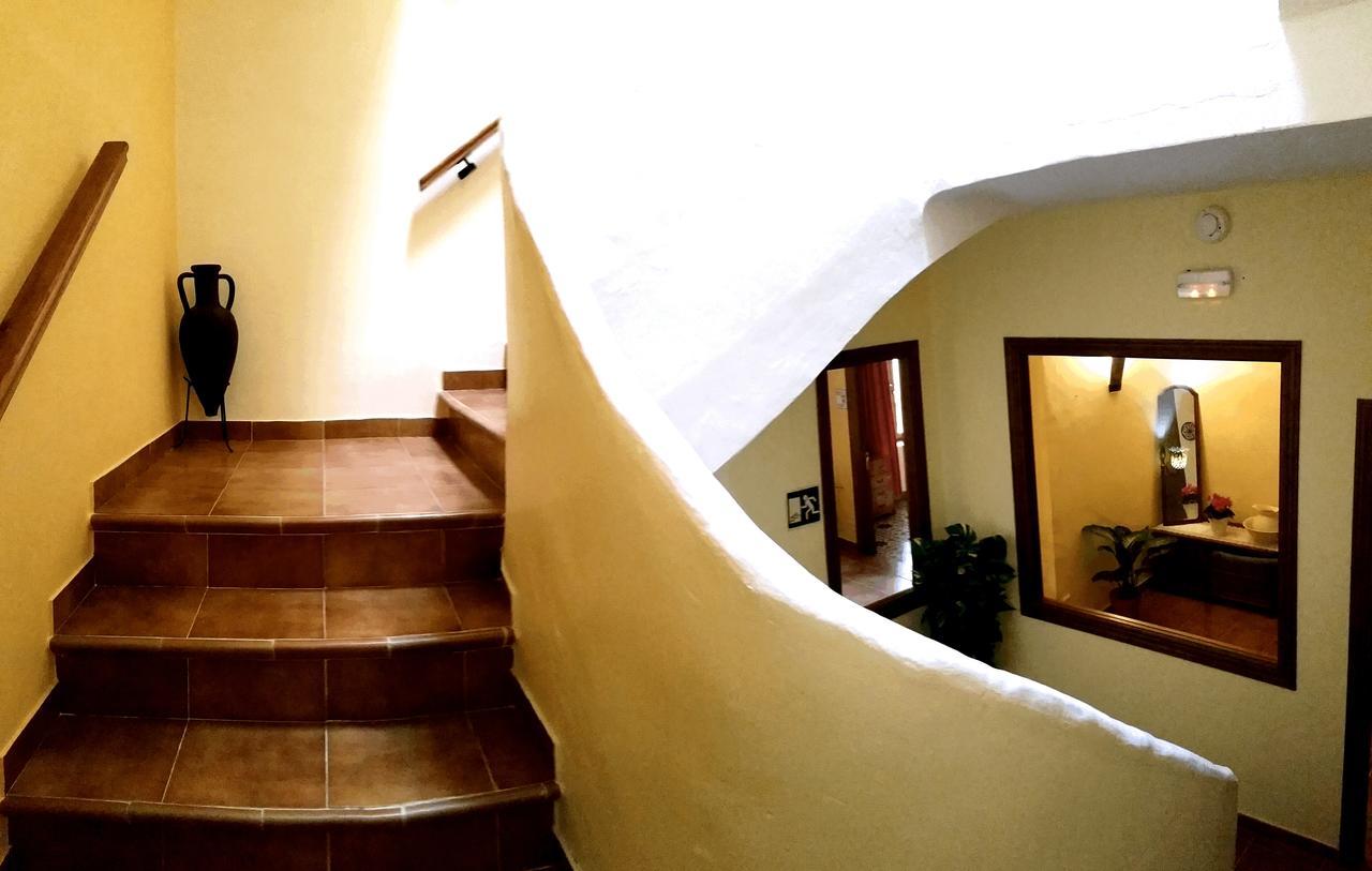 Podiumberg Hotel Quatretondeta Bagian luar foto