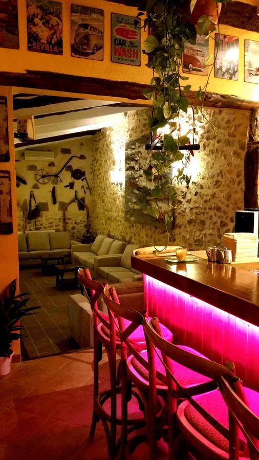 Podiumberg Hotel Quatretondeta Bagian luar foto