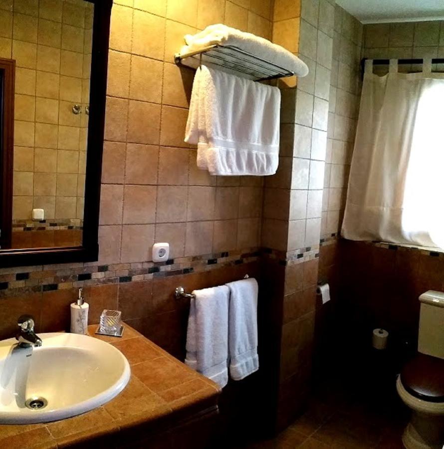 Podiumberg Hotel Quatretondeta Bagian luar foto